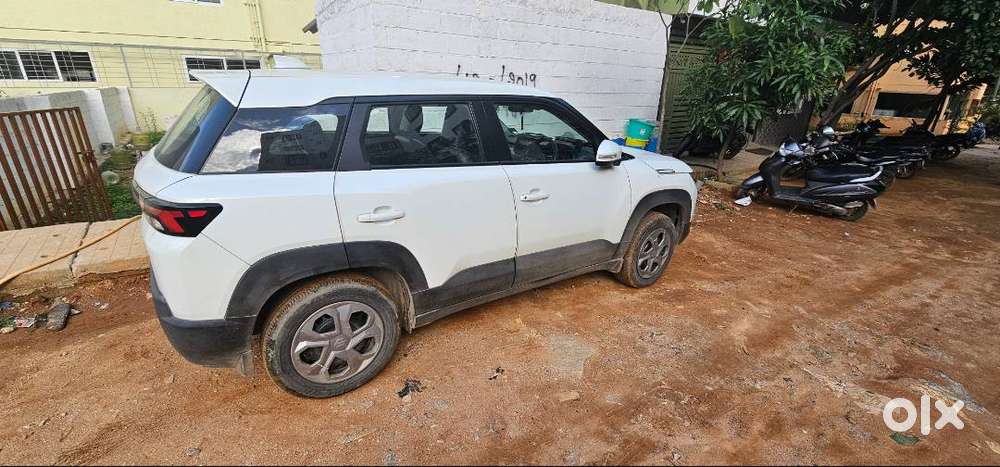 Suzuki Brezza Vxi 2023 Manual