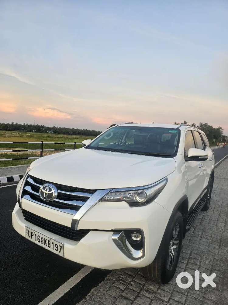Toyota Fortuner 4x2 Automatic | 2nd Owner | Genuine 98,000 Km |