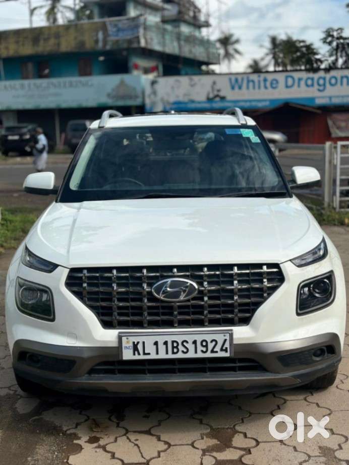 Hyundai Venue S Turbo, 2019, Petrol