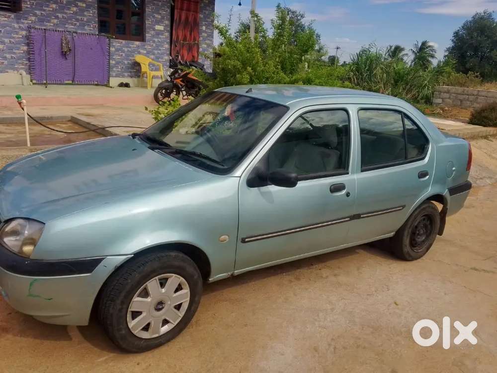 Ford Ikon 1.6 Sport 2009 Petrol