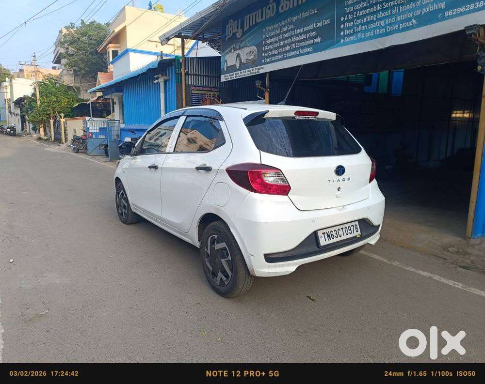 Tata Tiago 1.2 Revotron Xm Option, 2025, Petrol