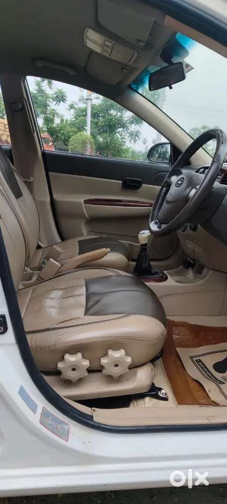 Hyundai Verna 2010 Diesel Well Maintained