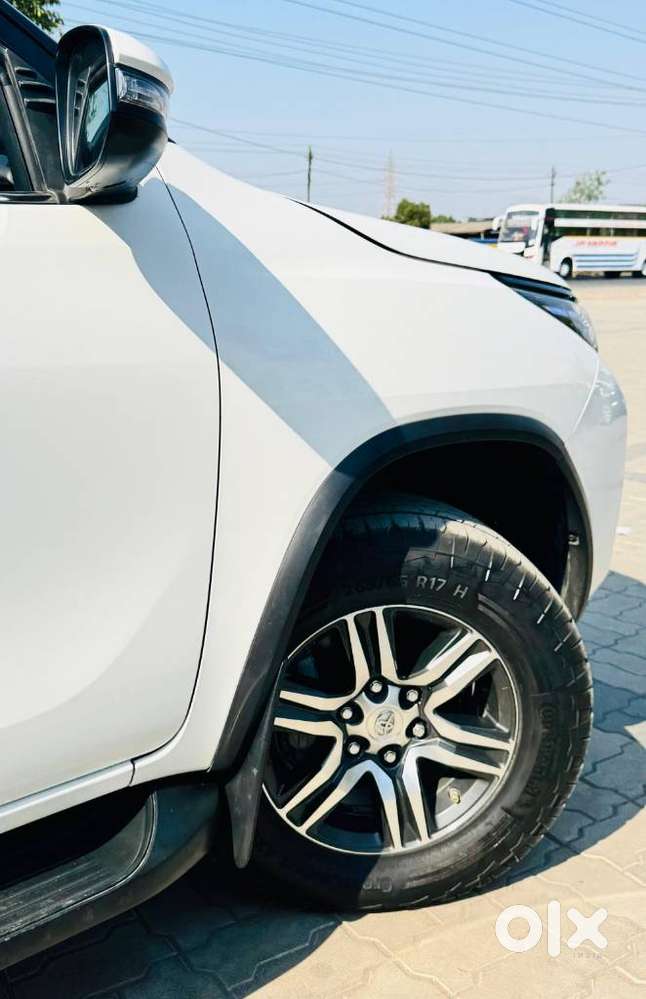 Toyota Fortuner 4x2 At 2.8 Diesel, 2021, Diesel