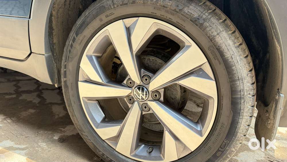 Volkswagen Taigun 1.0 Tsi Topline At, 2024, Petrol