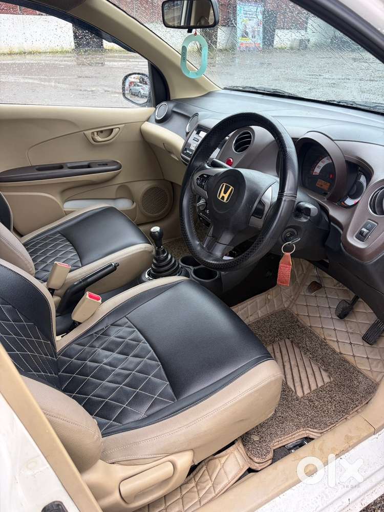 Honda Brio Petrol Mt 2013