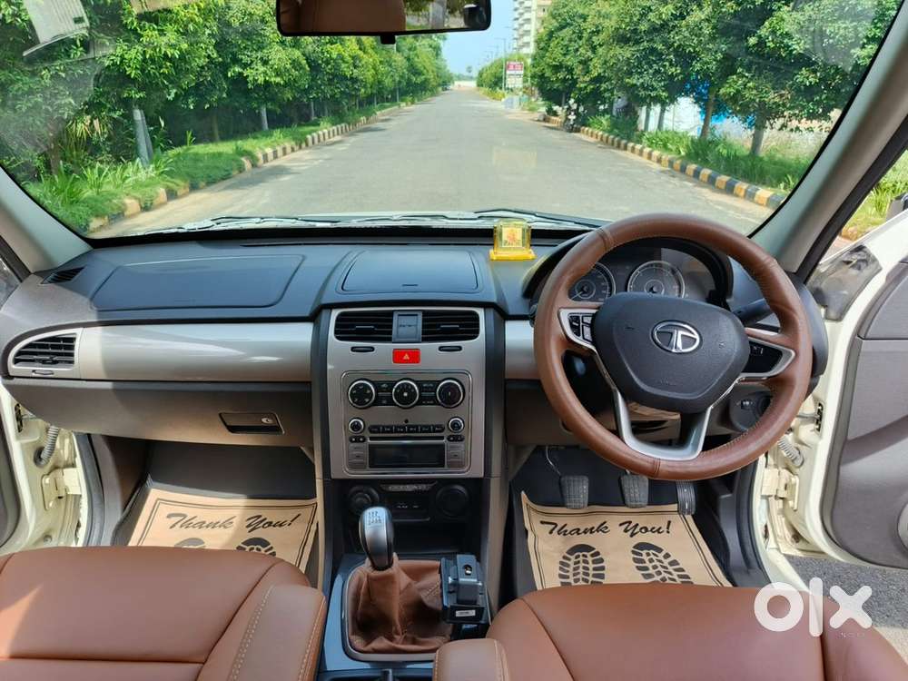 Tata Safari Storme 2016 - November