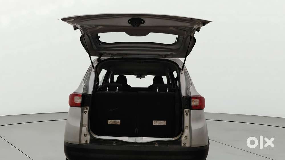 Renault Triber Rxz, 2021, Petrol