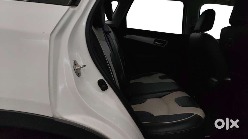 Toyota Urban Cruiser 1.5 Premium Grade At, 2022, Petrol