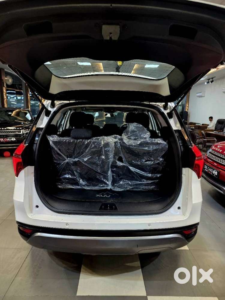 Mahindra Xuv700 2.2 Ax 5 Diesel At 7 Str, 2024, Diesel