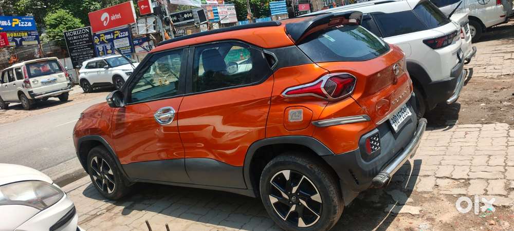 Tata Punch 1.2 Revotron Creative Amt Dual Tone, 2023, Petrol