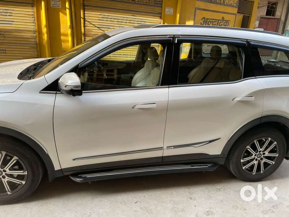 Mahindra Xuv700 Petrol 2023