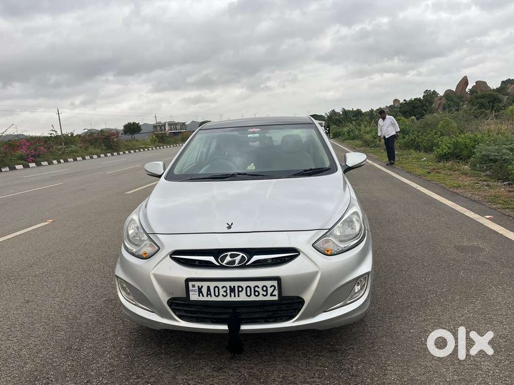 Hyundai Fluidic Verna 2011 Car