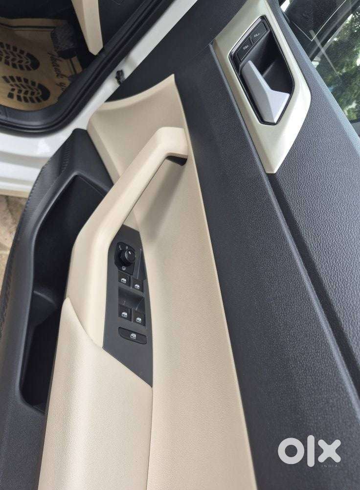 Volkswagen Virtus Highline Plus 1.0 Tsi At, 2025