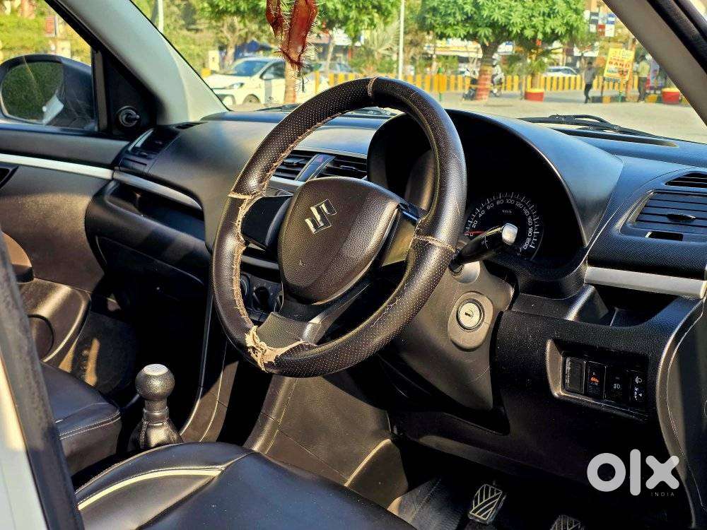 Maruti Suzuki Swift Lxi Optional-o, 2016, Petrol