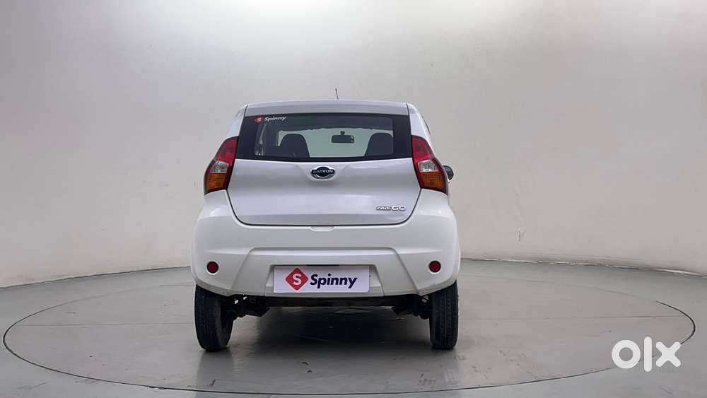 Datsun Redigo T Option, 2016, Petrol