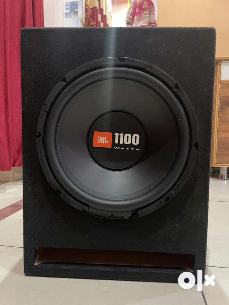 Jbl 1150 watt store subwoofer with box