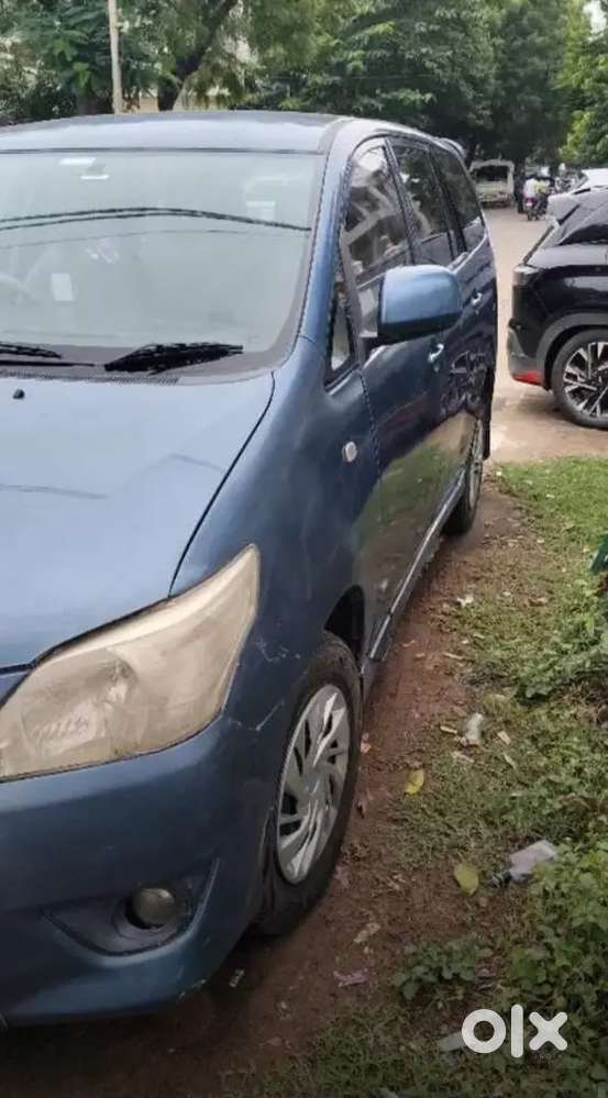 Toyota Innova 2012 Diesel Well Maintained