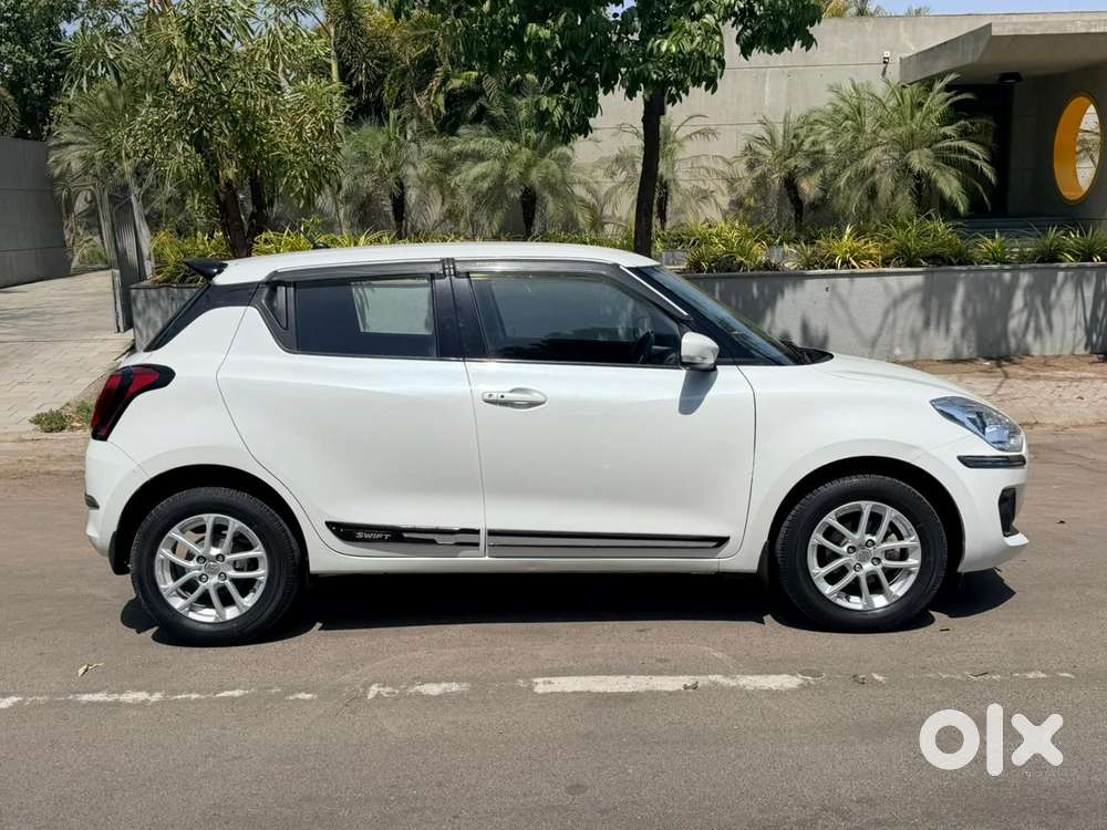 Maruti Suzuki Swift Vvt Zxi, 2022, Petrol