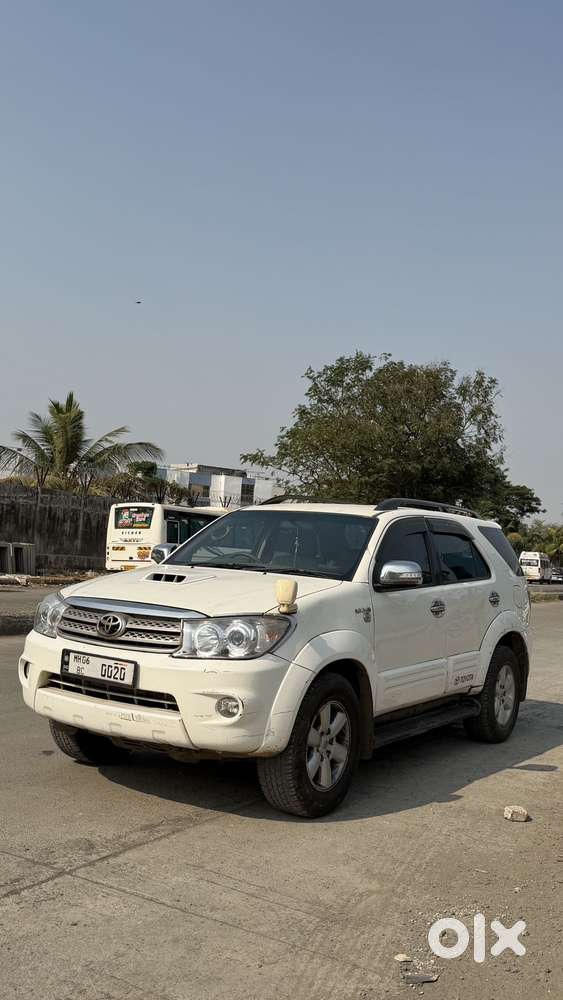 Toyota Fortuner 3.0 4x4 Manual, 2011, Diesel