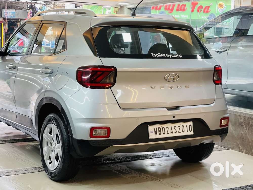 Hyundai Venue 1.2 S Plus, 2022, Petrol
