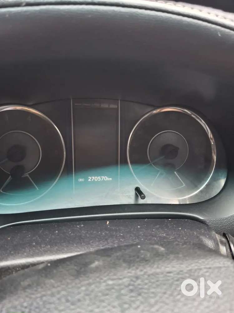 Toyota Fortuner Diesel 2017 With Service Record