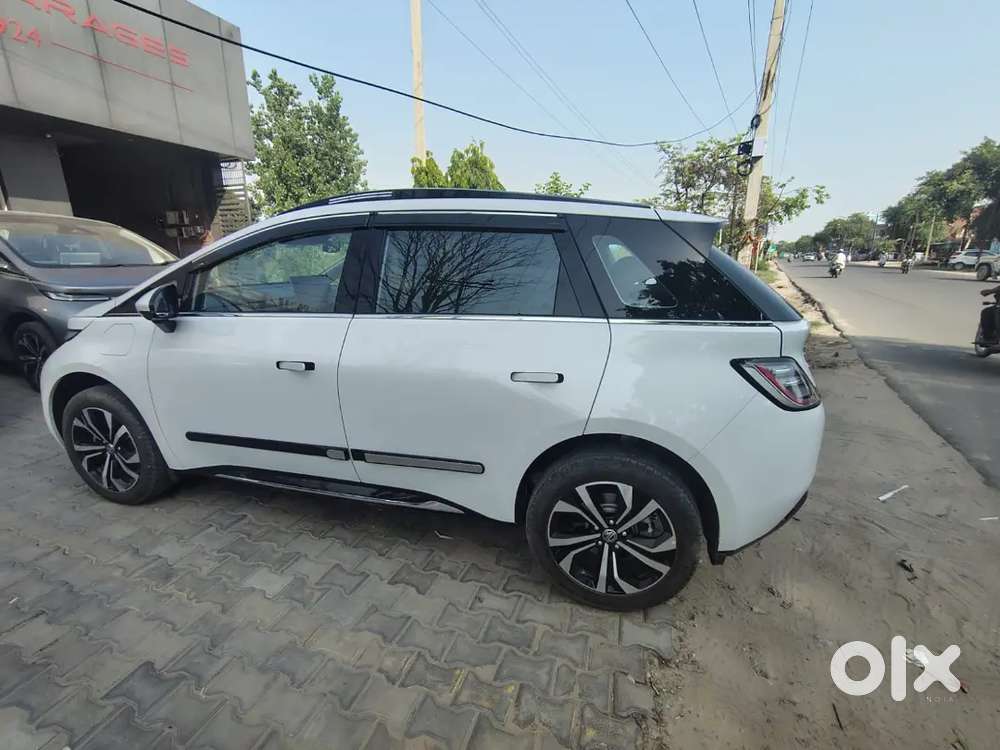 Mg Windsor Ev 2026 Essence Pro Top Model