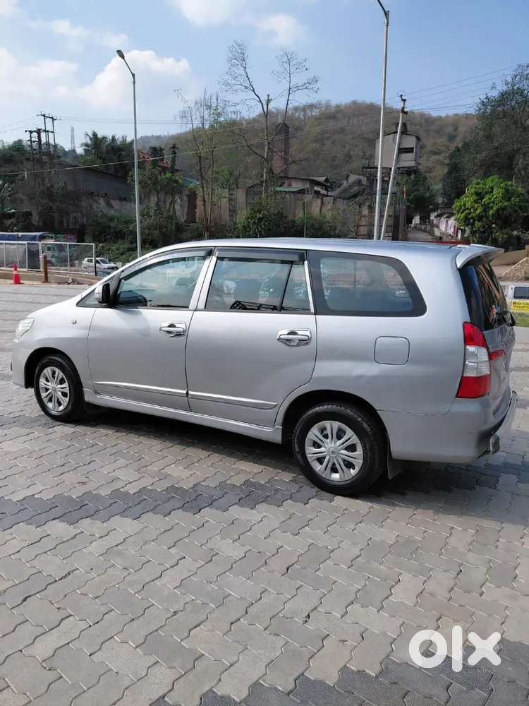 Toyota Innova 2015g