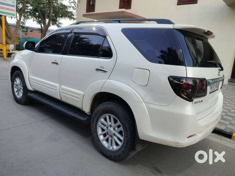 Toyota Fortuner 3.0 4x2 Mt, 2013, Diesel