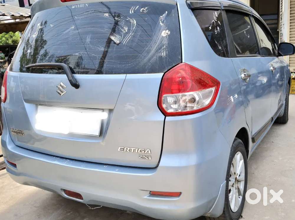Maruti Suzuki Ertiga Zxi Petrol Version