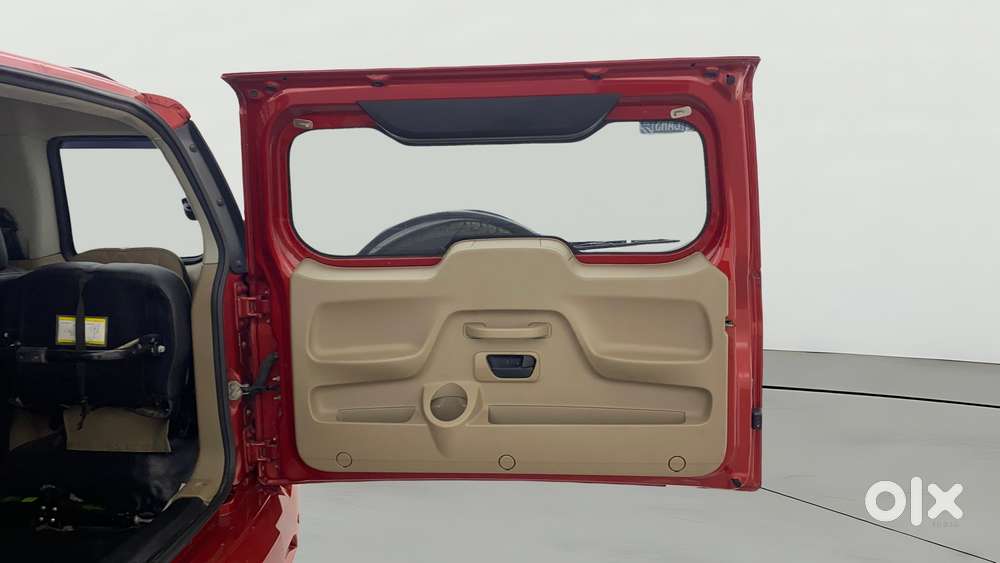 Mahindra Tuv 300 T10, 2018, Diesel