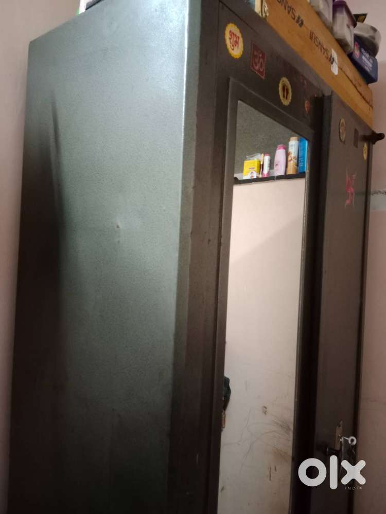 Cupboard for clothes in nice condition