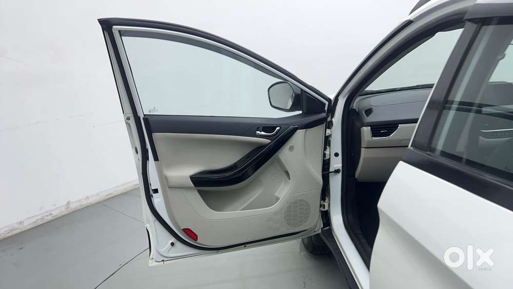 Tata Nexon 1.2 Revotron Xz Plus (s), 2023, Petrol