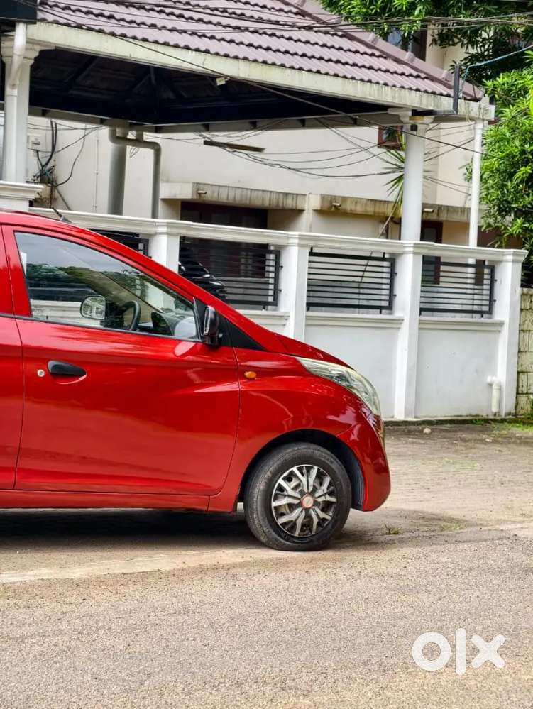 Pristine Condition 1st Owner  2014 Eon