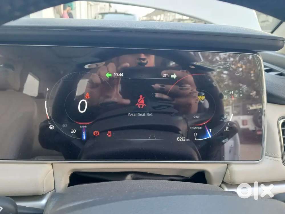 Mahindra Xuv700 2025 Diesel 9500 Km Driven