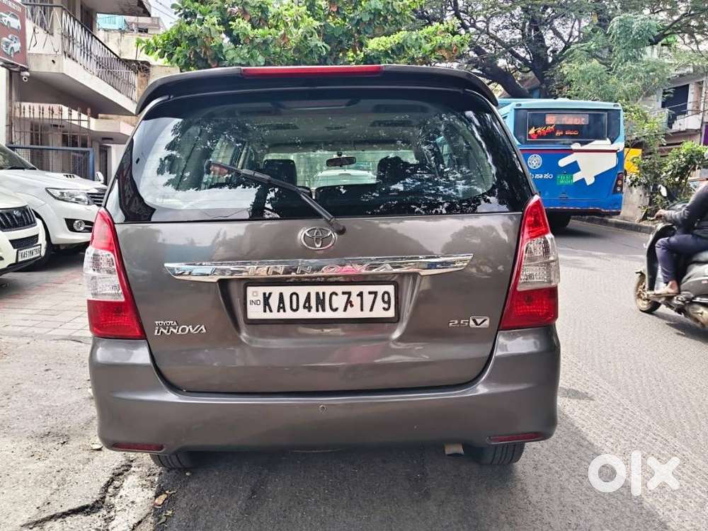 Toyota Innova 2.5 Vx (diesel) 8 Seater, 2012, Diesel