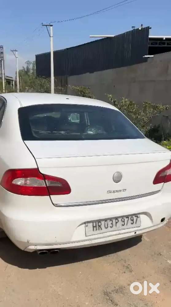 Skoda Superb 2013 Diesel 83000 Km Driven