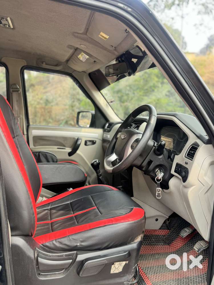 Mahindra Scorpio S10, 2015, Diesel