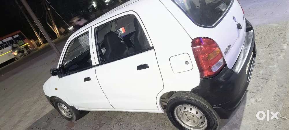 फुल इंश्योरेंस चाइल्ड Ac हीटर Ok न्यू टायर कोई कमी नहीं है गुड कंडीशन