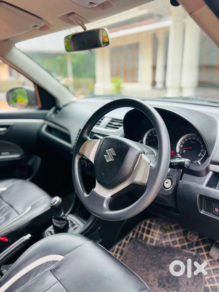 Maruti Suzuki Swift Vxi + Manual, 2012, Petrol