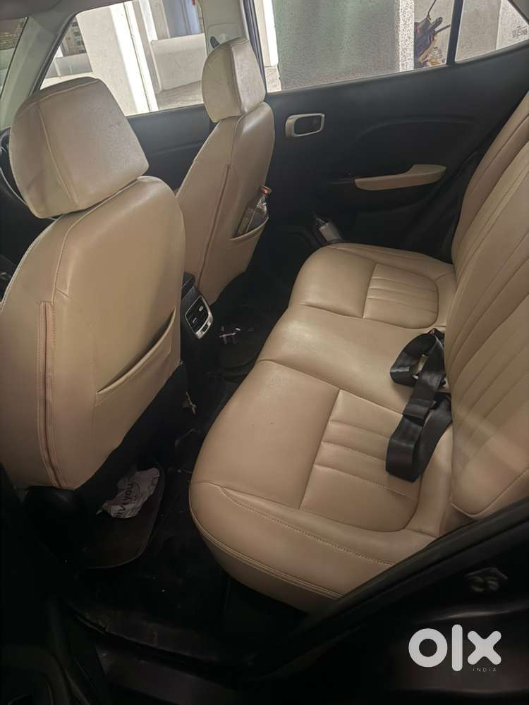 Hyundai Venue Petrol Manual 2020