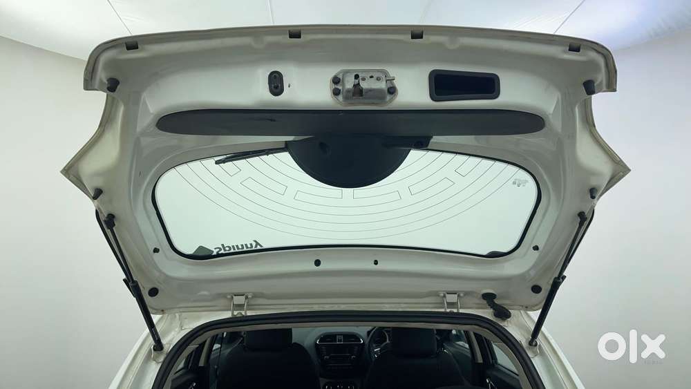 Tata Tiago Xz, 2016, Petrol