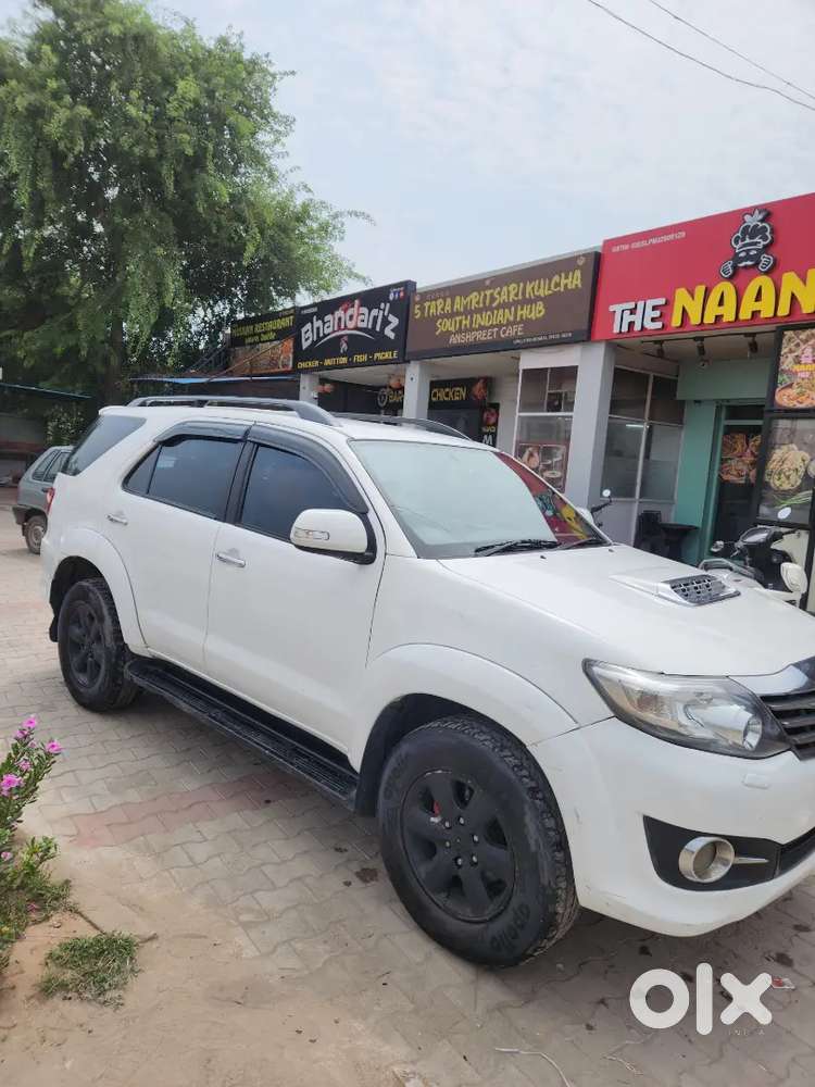 Toyota Fortuner Sportivo 2013