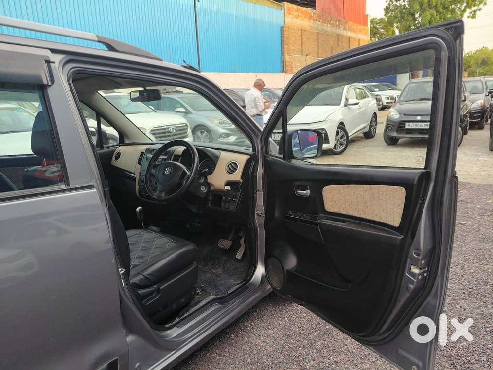 Maruti Suzuki Wagon R 1.0 Vxi Amt, 2017, Petrol