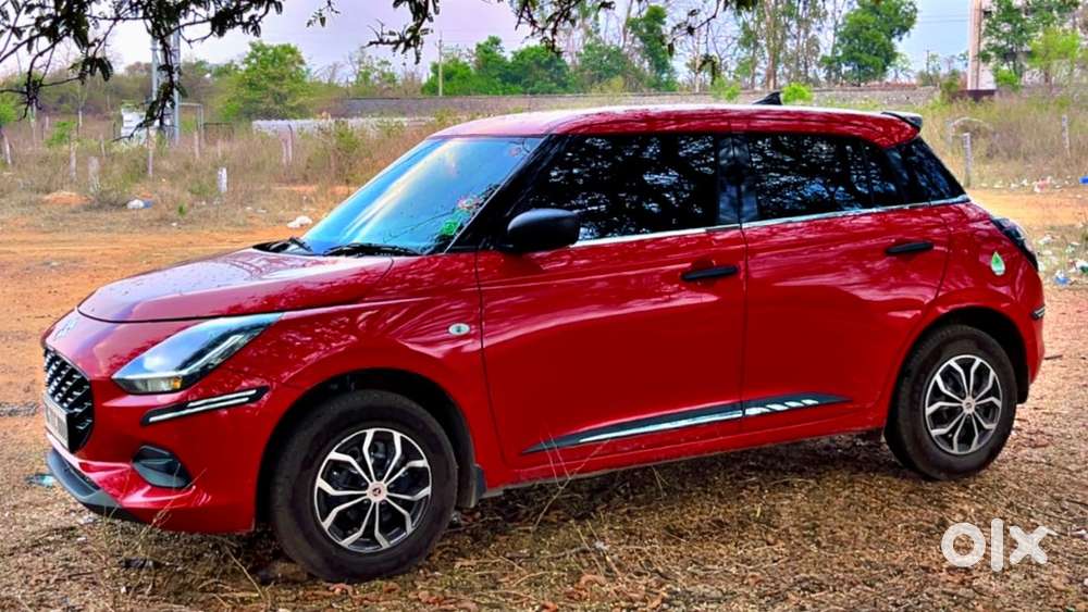 Maruti Suzuki Swift Petrol 2025