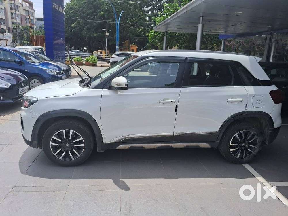 Maruti Suzuki Brezza 1.5 Zxi Plus At Smart Hybrid, 2021, Petrol
