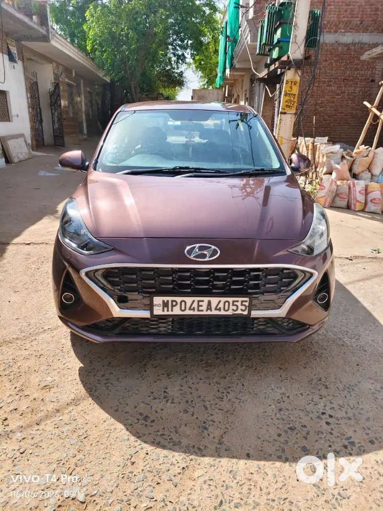 Hyundai Aura Top Model