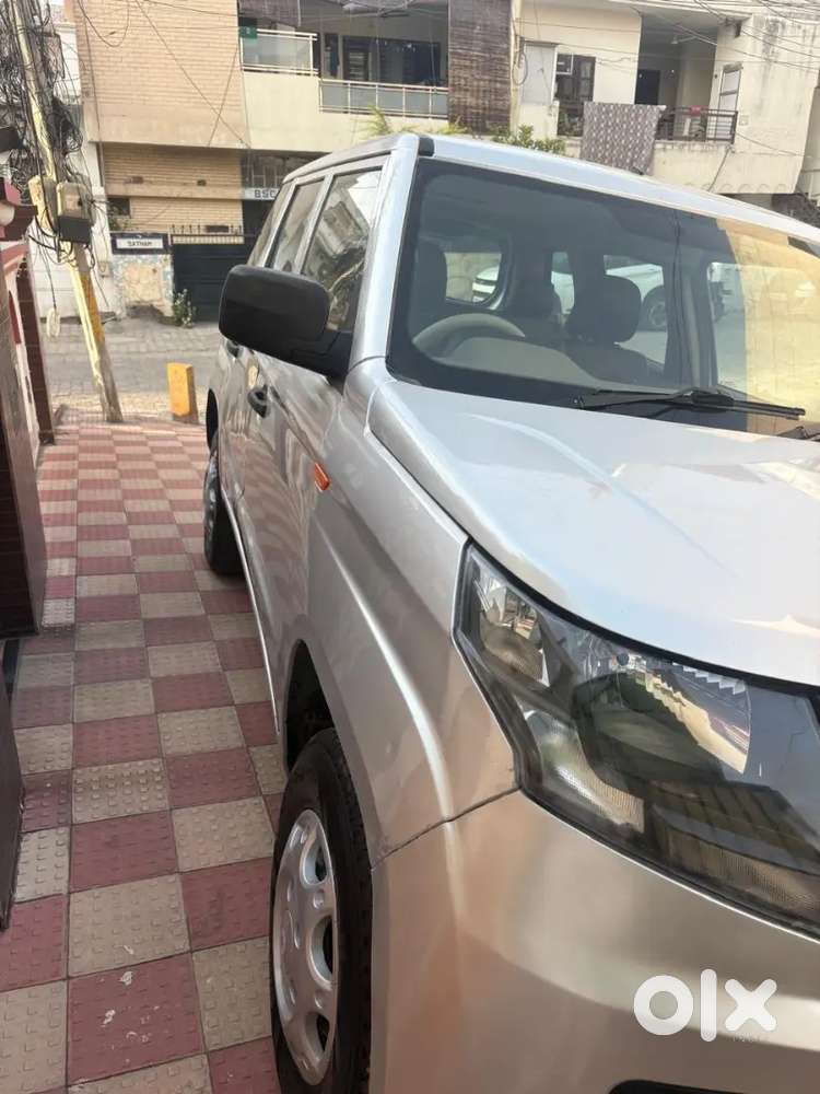 Mahindra Tuv 300 2019 Diesel 91000 Km Driven