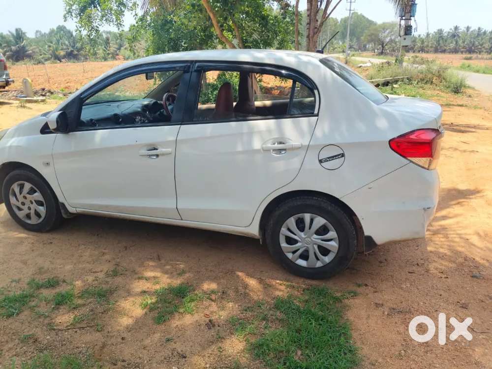 Honda Amaze 2014 Diesel Good Condition.