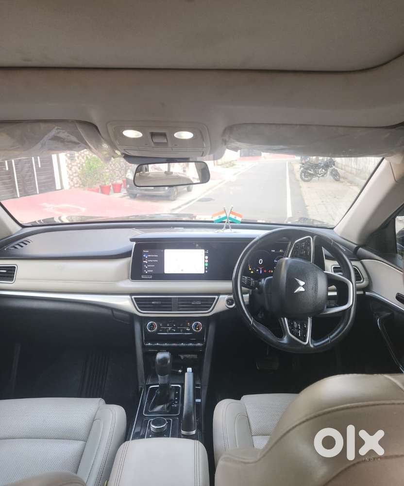 Mahindra Xuv700 2.2 Ax 7 Diesel At Str, 2022, Diesel