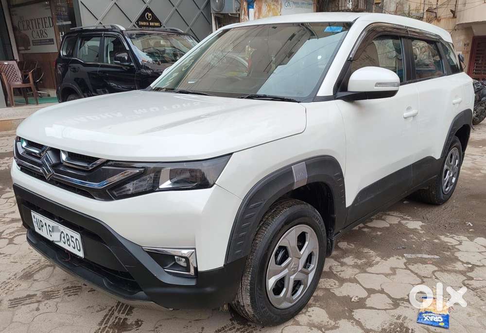 Maruti Suzuki Brezza 1.5 Lxi Smart Hybrid, 2024, Petrol